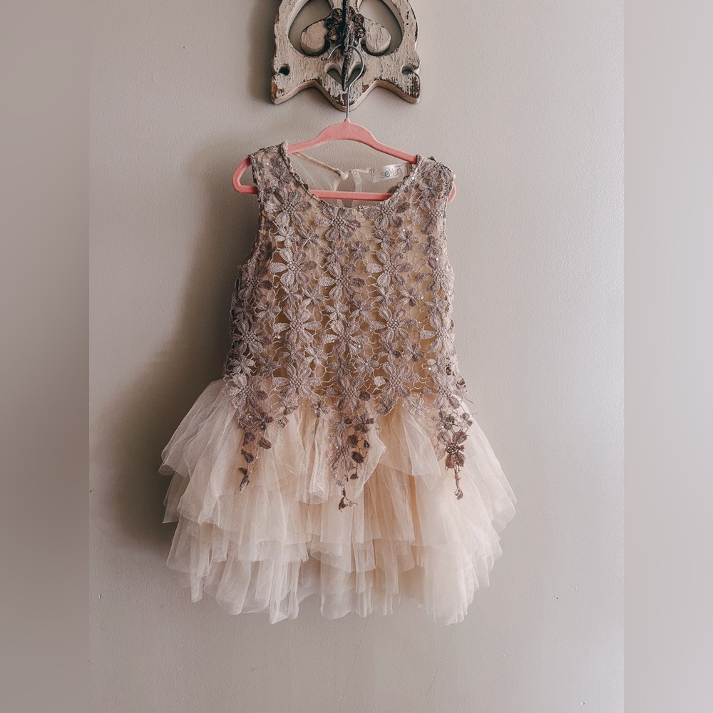 Girl dress size 4-5 years (120)
